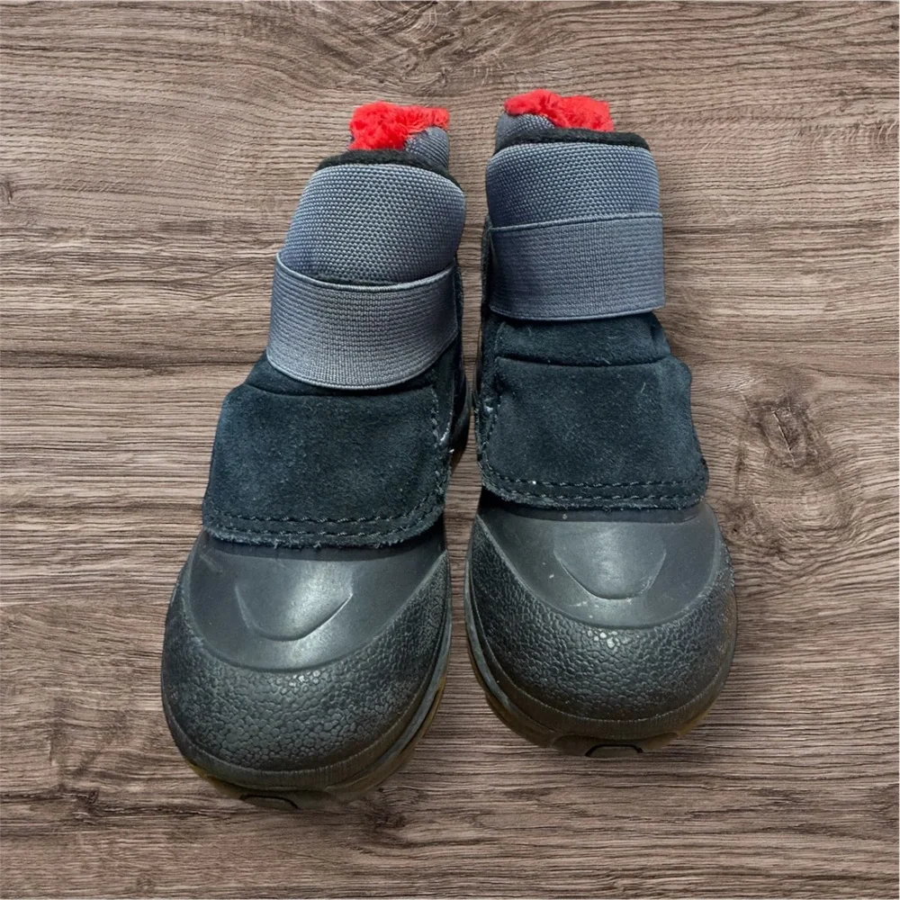 Like new! The North Face Alpenglow II Boot - Toddler - Zinc Gray / Black